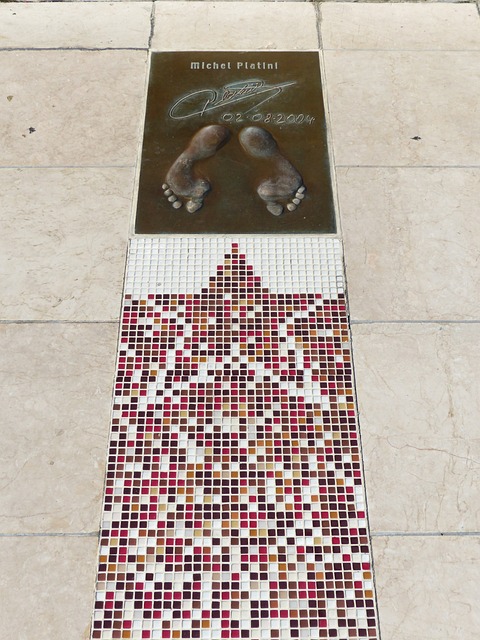 背部疼痛 背部疼痛